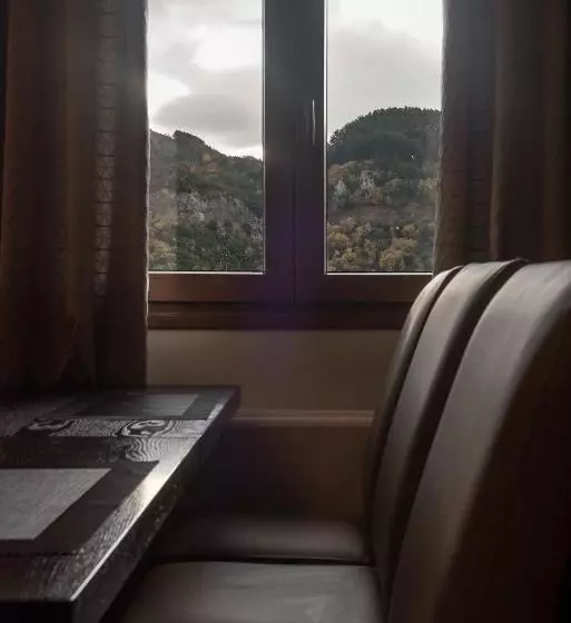 Отель Lagadia 4 Seasons