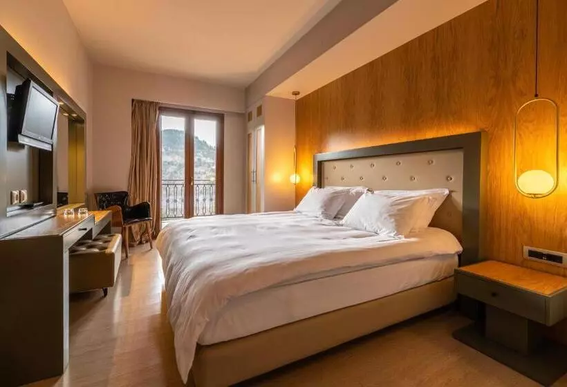 Отель Lagadia 4 Seasons