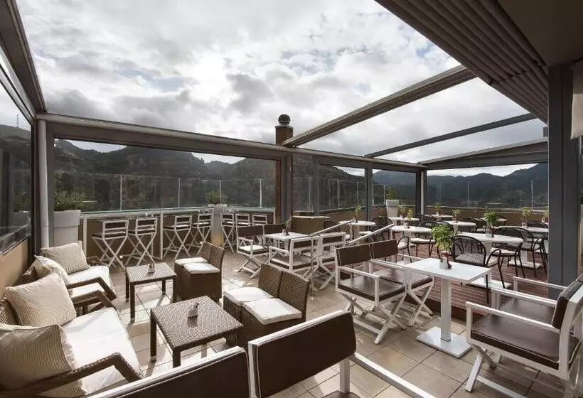 Отель Lagadia 4 Seasons