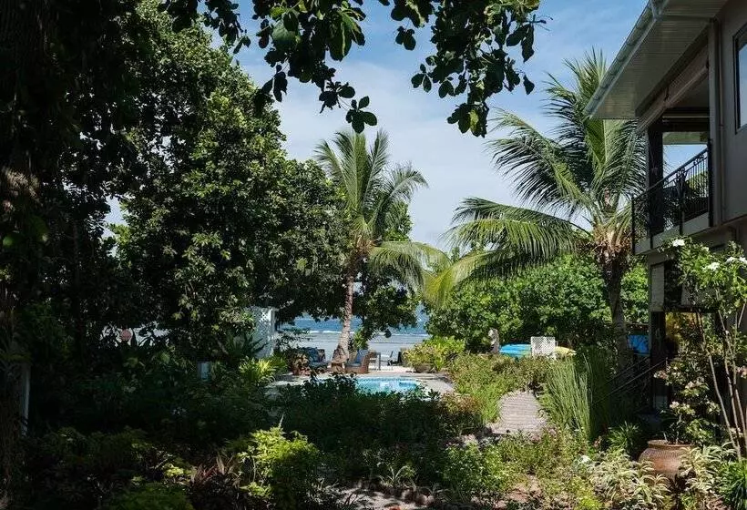 Le Repaire   Boutique Hotel & Restaurant