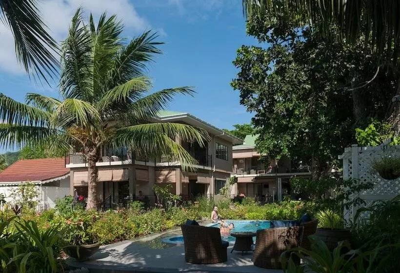 Le Repaire   Boutique Hotel & Restaurant