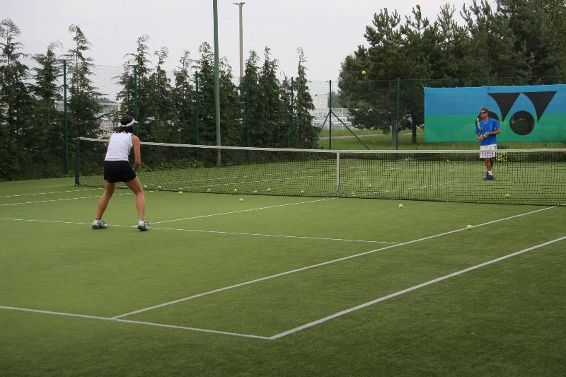 Sky High Hotel Airport 200 Meters From The Terminal