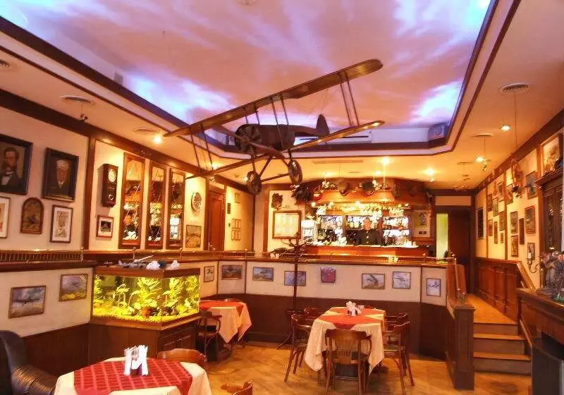 Sky High Hotel Airport 200 Meters From The Terminal