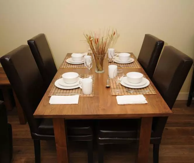 ホテル The Aspens At Kicking Horse