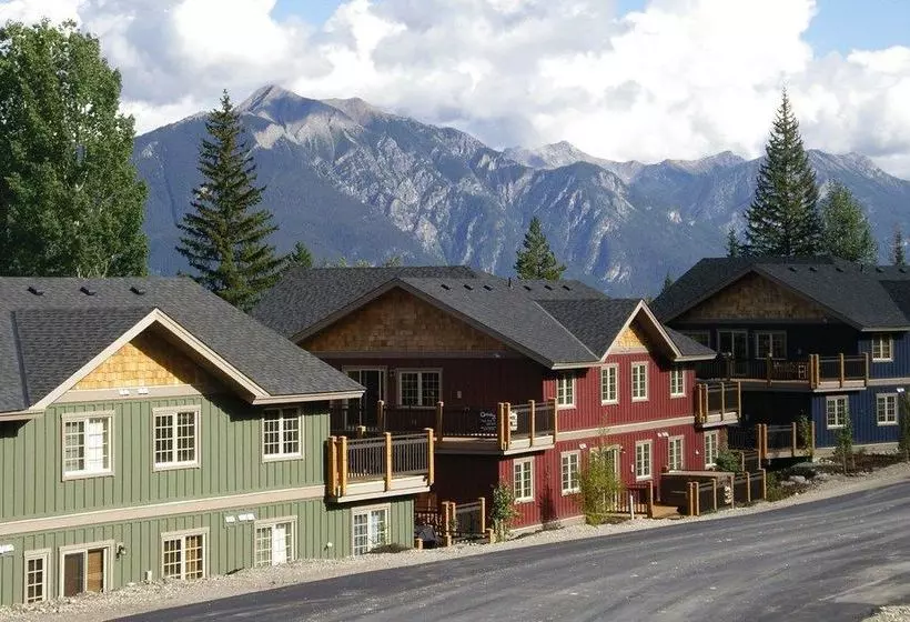 ホテル The Aspens At Kicking Horse