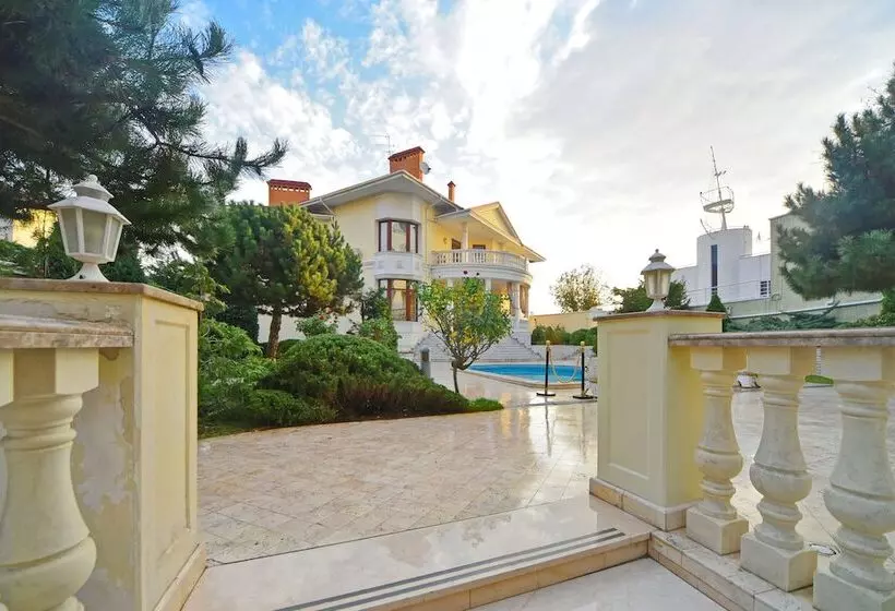 Szálloda Villa Le Premier Maestro