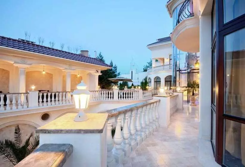 Szálloda Villa Le Premier Maestro