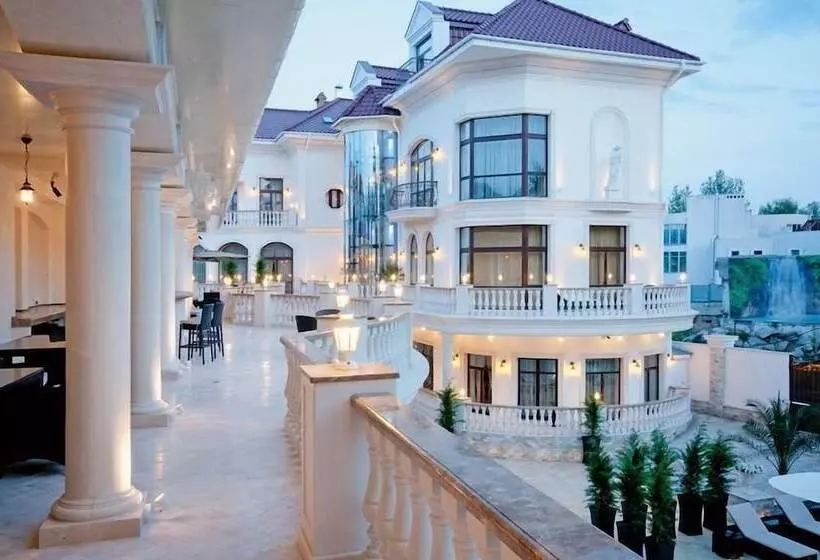 Szálloda Villa Le Premier Maestro