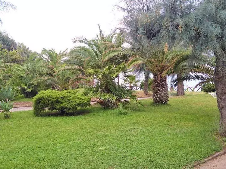 هتل Villaggio Athragon