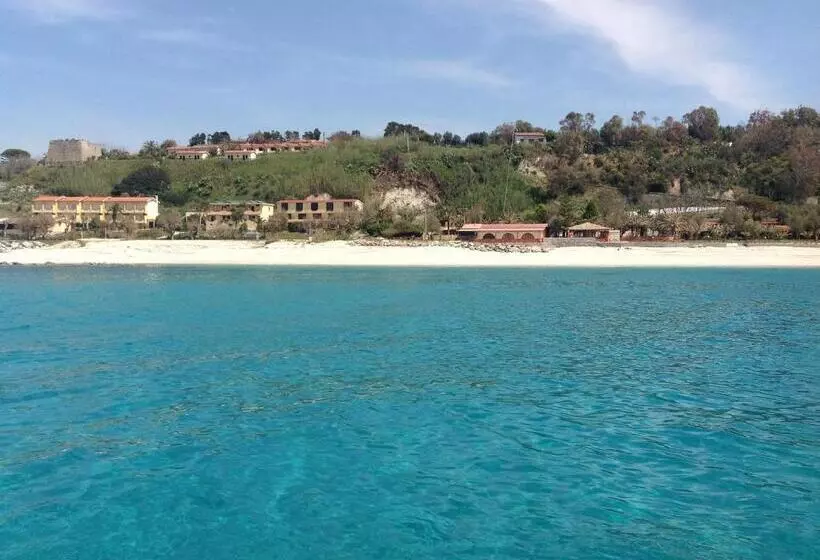 هتل Villaggio Athragon