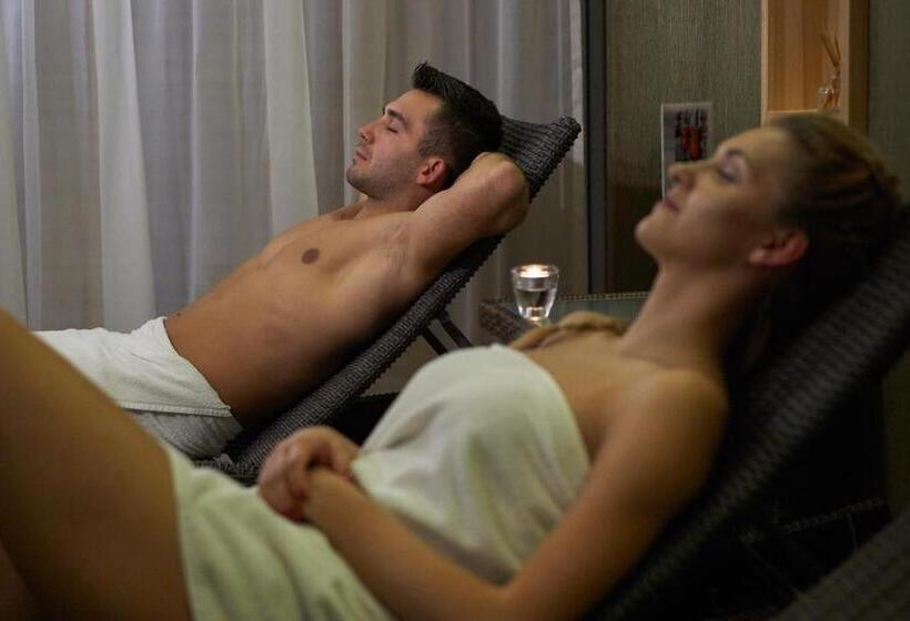 בית מלון כפרי Wellness Medical Spa Unitral