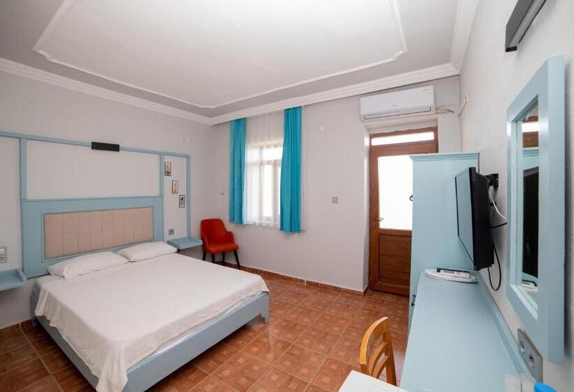 تختخواب و صبحانه Yakamoz Hotel Gökçeada