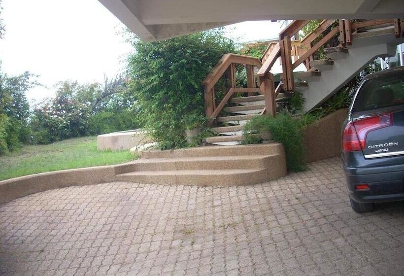 پانسیون My Fathers House