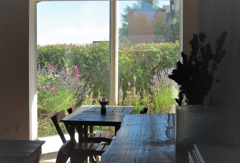 ユースホステル Aonikenk B&b