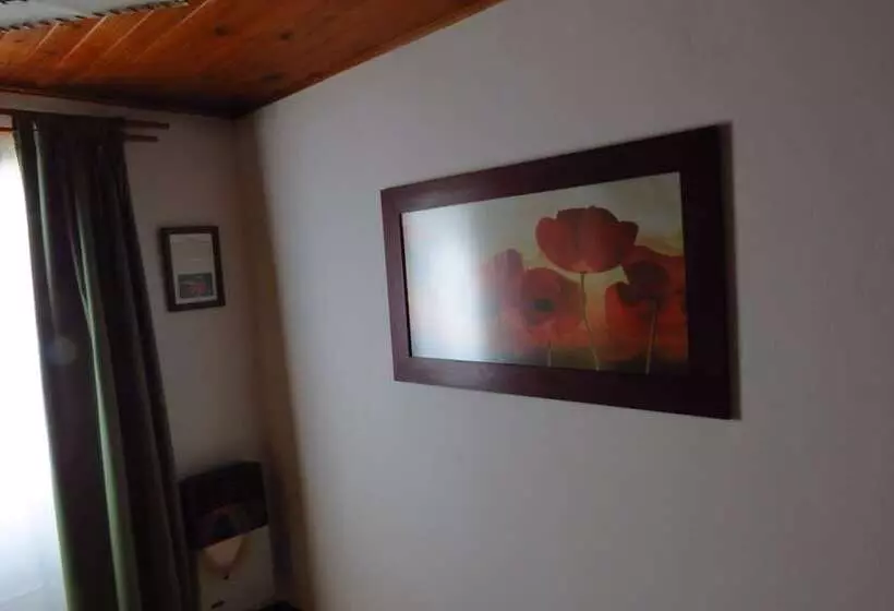 ユースホステル Aonikenk B&b