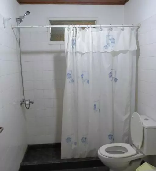 ユースホステル Aonikenk B&b