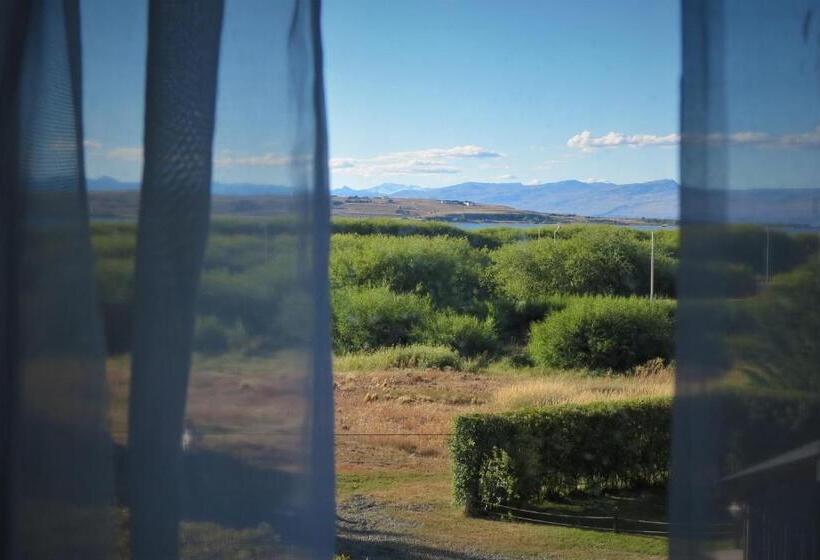 ユースホステル Aonikenk B&b