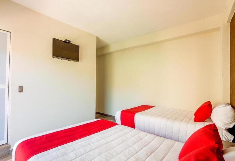 هتل Oyo Posada Lys