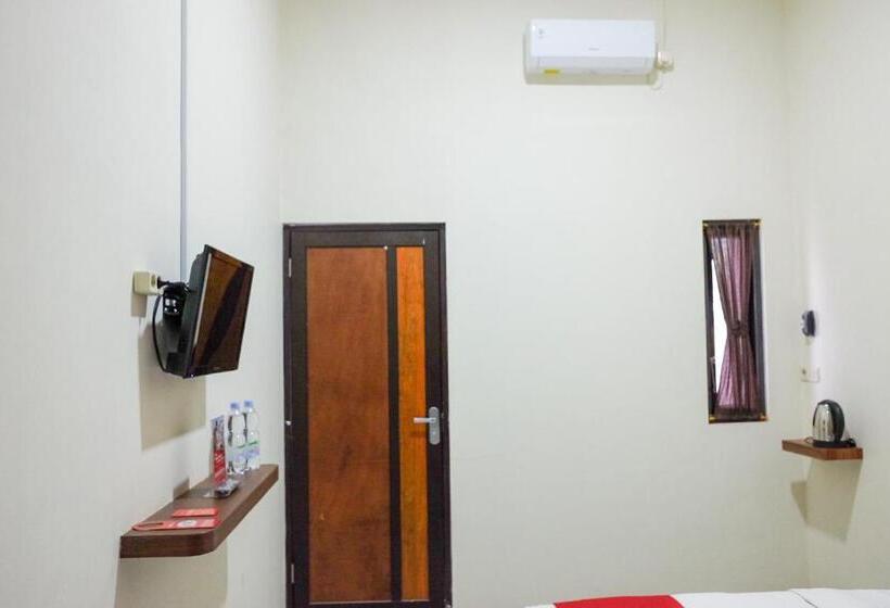 Hotel Reddoorz Syariah Near Exit Tol Pemalang Comal 2