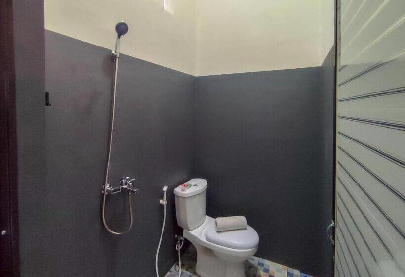 Hotel Reddoorz Syariah Near Exit Tol Pemalang Comal 2