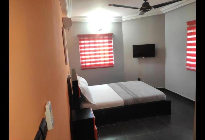 پانسیون Room In Guest Room Royal Blue Guest House Bar