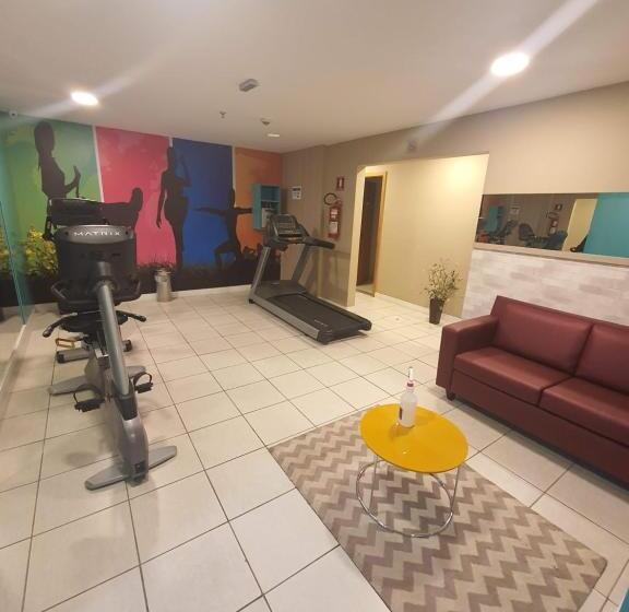 Отель Flat Nobile Suítes Monumental By Rei Dos Flats