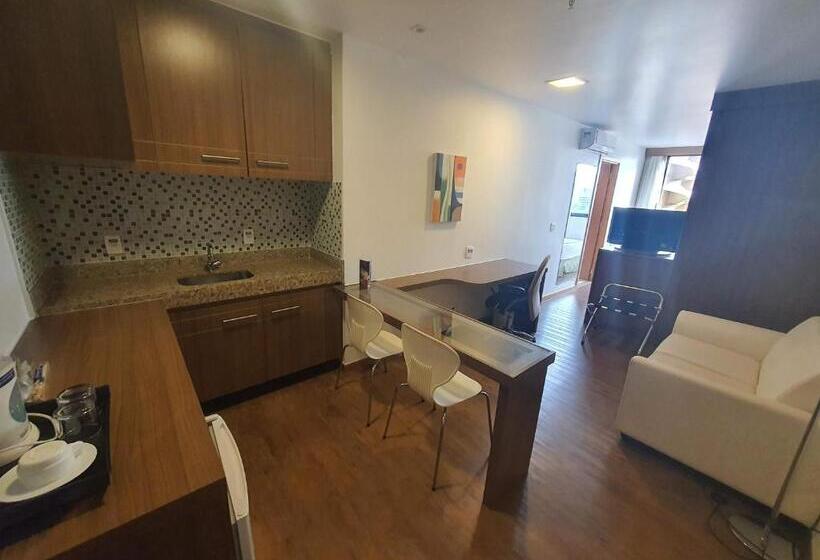 Отель Flat Nobile Suítes Monumental By Rei Dos Flats