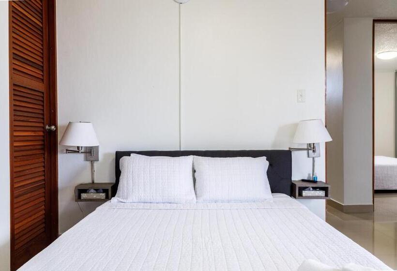 پانسیون Avila Suites