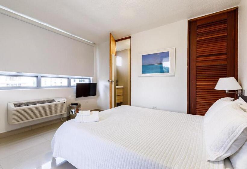 پانسیون Avila Suites