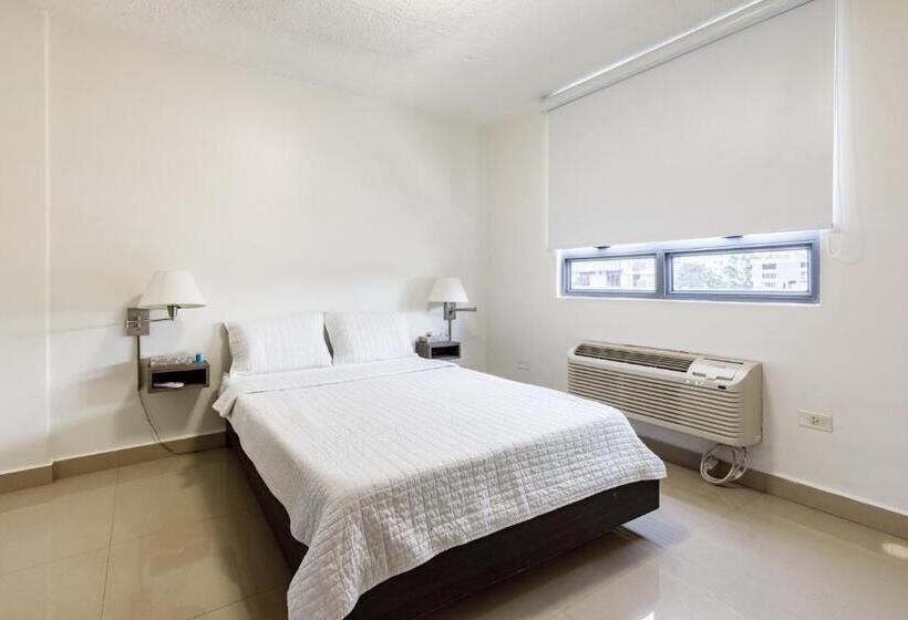 پانسیون Avila Suites