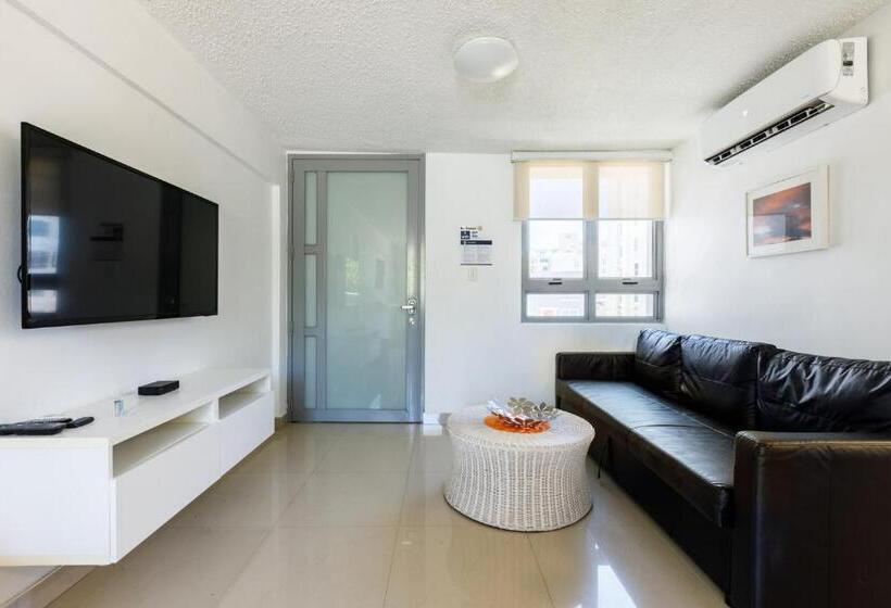 پانسیون Avila Suites