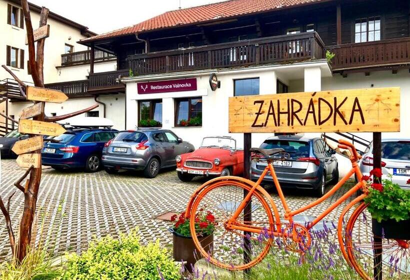 בית מלון כפרי Valnovka Wellness