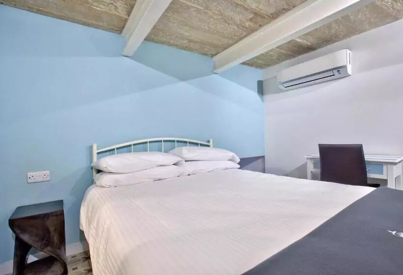 پانسیون Chateau La Vallette   L Ghorfa Suite