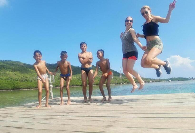 هاستل Js House View