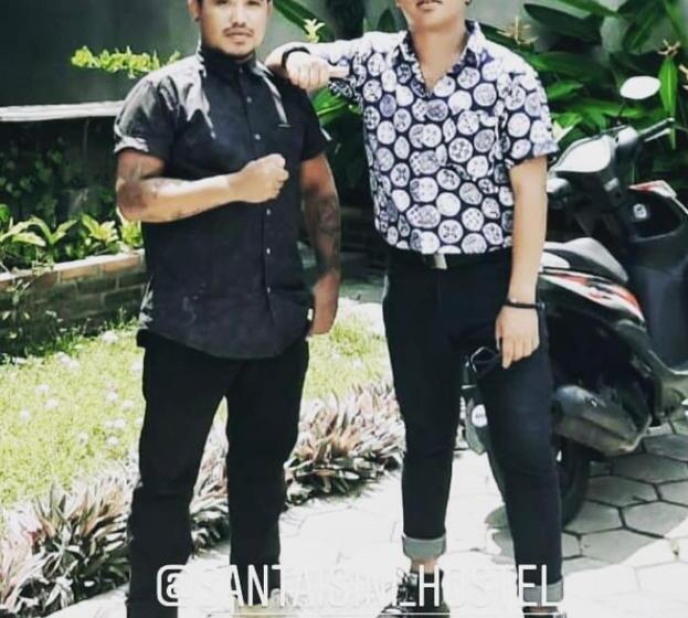 هاستل Js House View