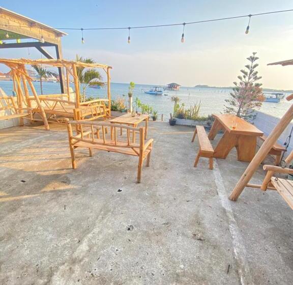 هاستل Js House View