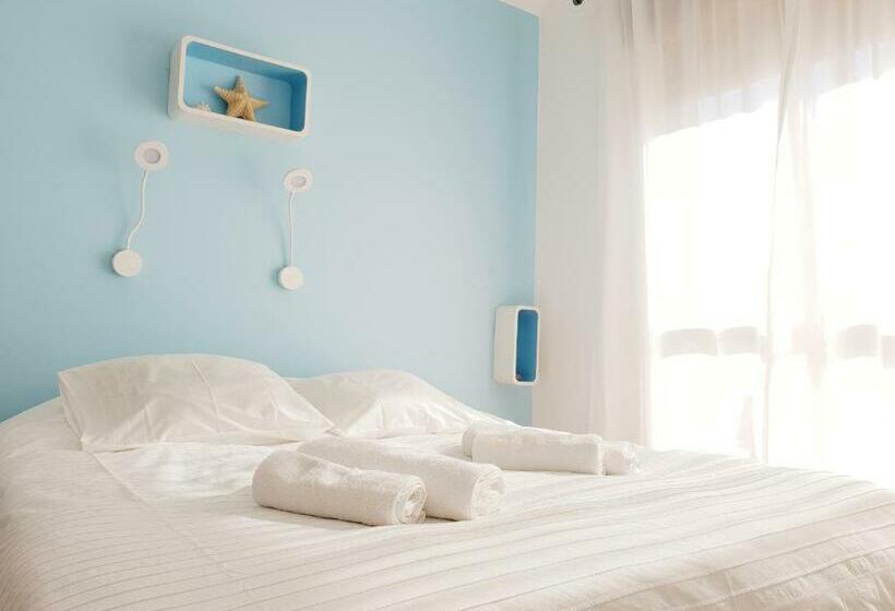 פנסיון Sandycamps Surf House