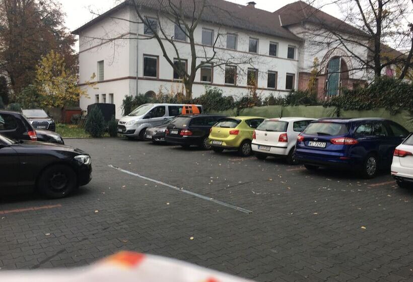 צימר Am Ledermuseum