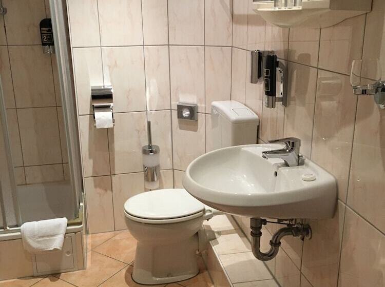 צימר Am Ledermuseum