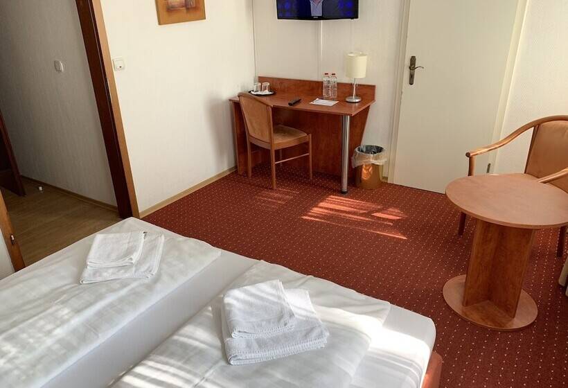 צימר Am Ledermuseum