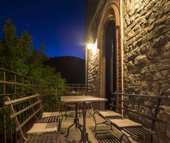 Al Borducan Romantic Hotel   Adults Only