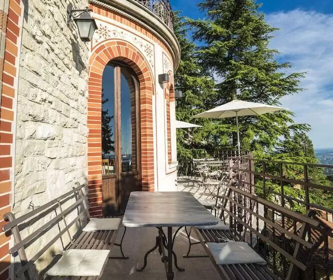 Al Borducan Romantic Hotel   Adults Only