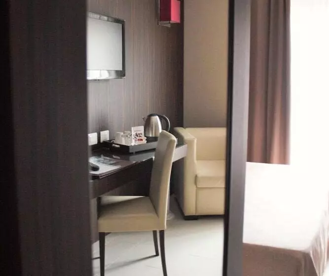 هتل Ansharius Adults Only