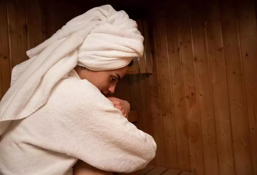 هتل Ansharius Adults Only