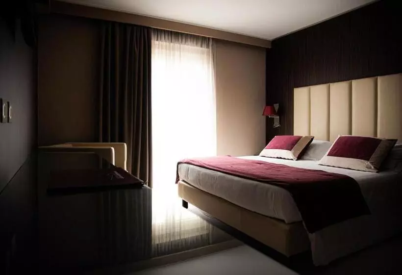 هتل Ansharius Adults Only