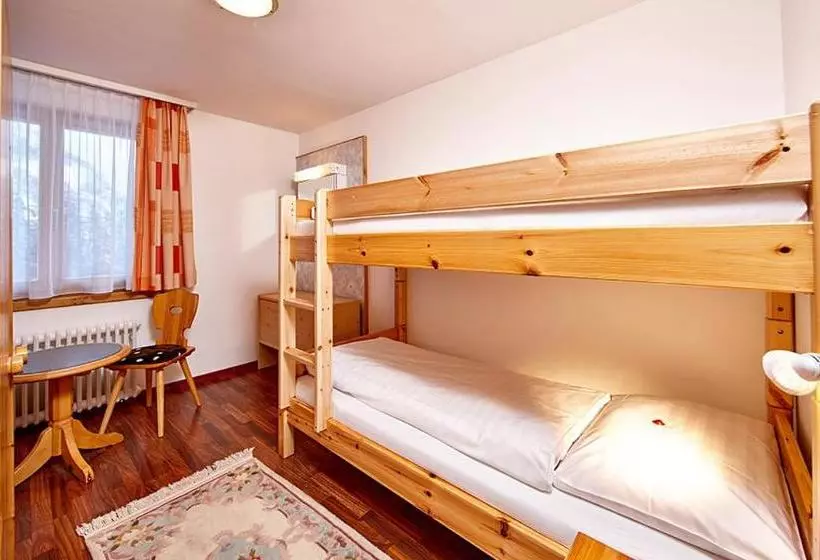 Basic Hotel Arosa