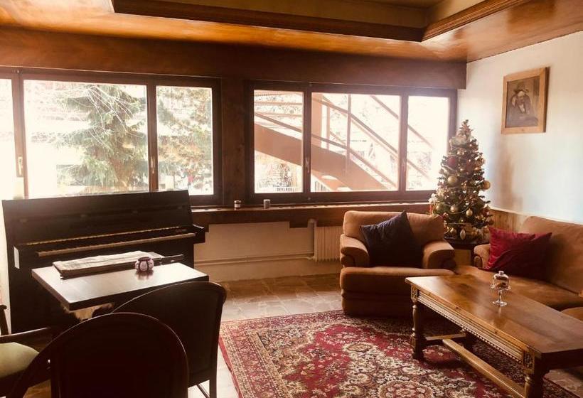 בית מלון כפרי Boutique Hôtel Le Déserteur