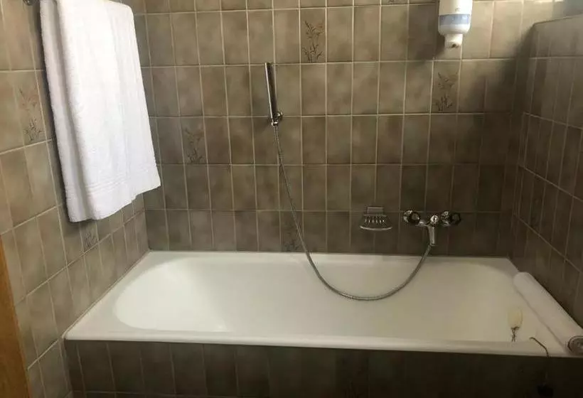 בית מלון כפרי Boutique Hôtel Le Déserteur