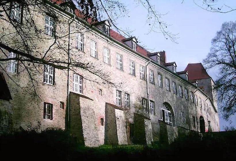 فندق Burg Wanzleben
