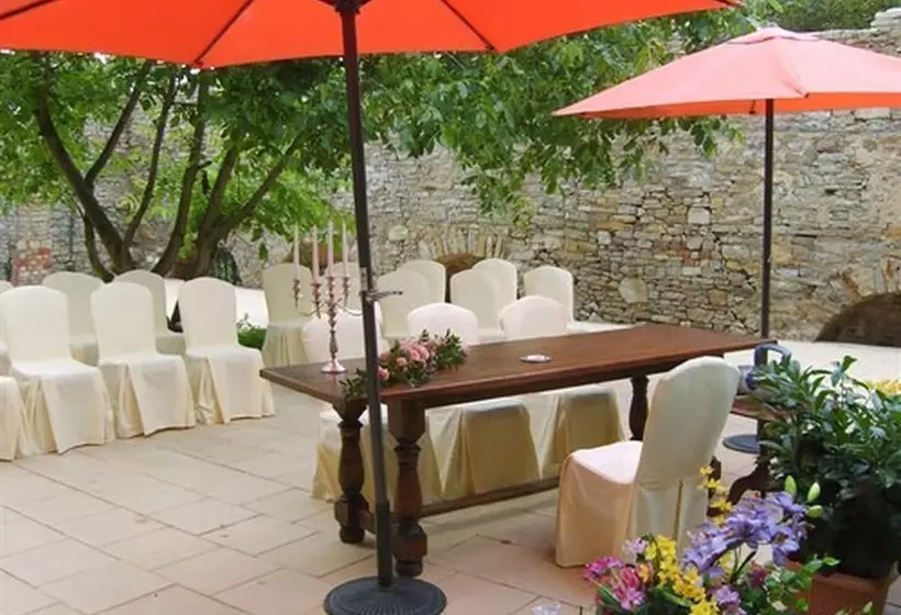 Отель Burg Wanzleben